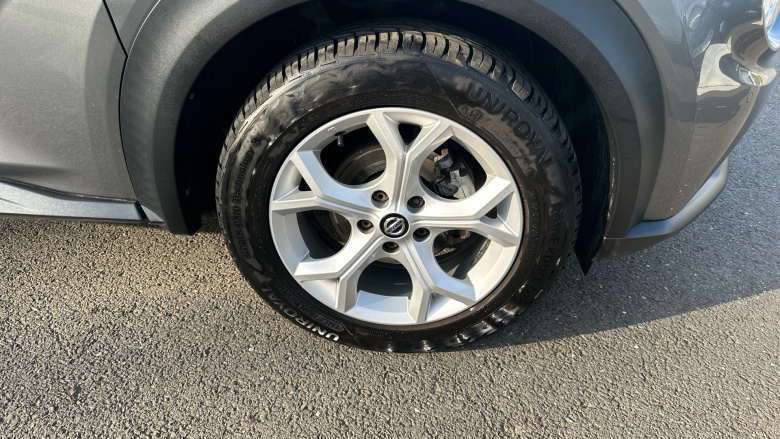 Nissan Juke 1.0 DiG-T 114 N-Connecta 5dr Petrol Hatchback